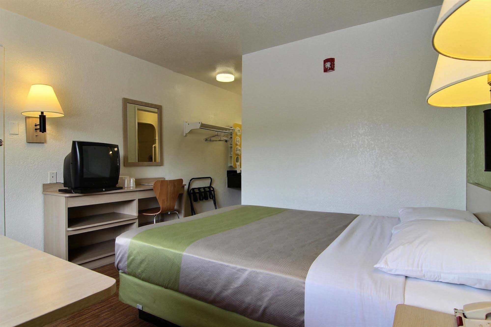 Motel 6-Albuquerque, NM - Midtown Exterior foto